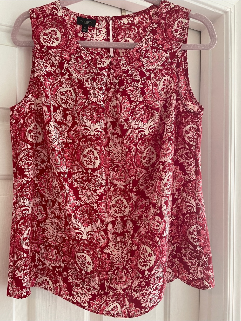 Talbots 10 Petite Red and White Printed Sleeveless top. NWT